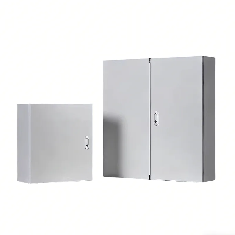 Como uma caixa de distribuição elétrica de metal montada na parede melhora a segurança elétrica?