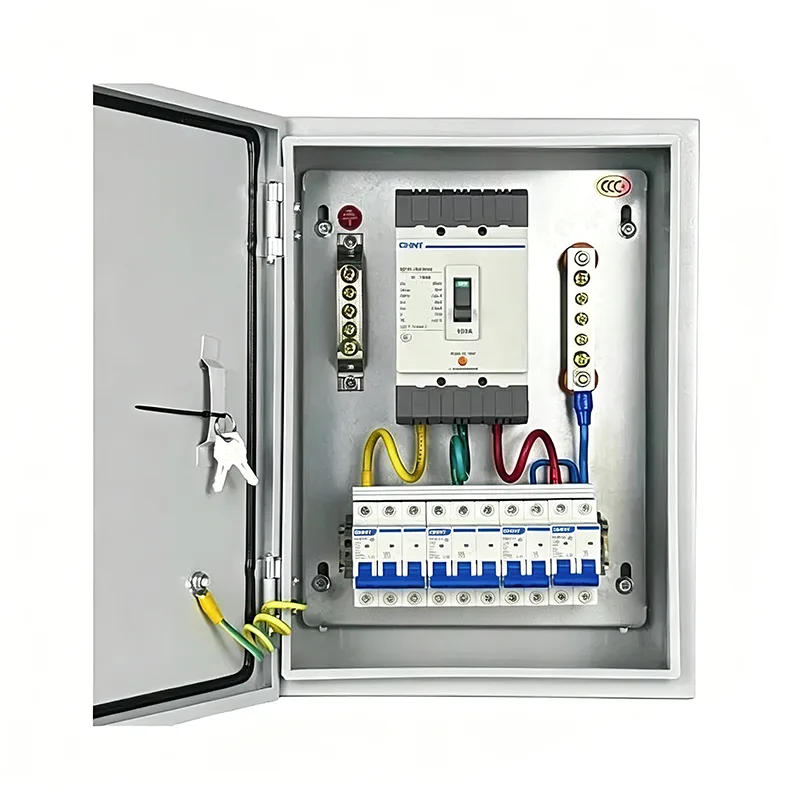 Pequeno conjunto completo de caixas de distribuição de energia